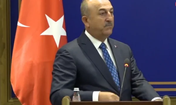 Diplomado superior turco: Durante un año realizaremos inversiones en el campo energético de Kosovo