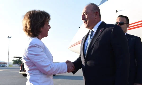 Il diplomatico turco arriva in Kosovo