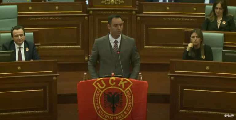 Konjufca: Për 24 vjet jam përpjekur të shkruaj për 5 marsin, por sakrifica e Jasharajve është përtej fjalëve