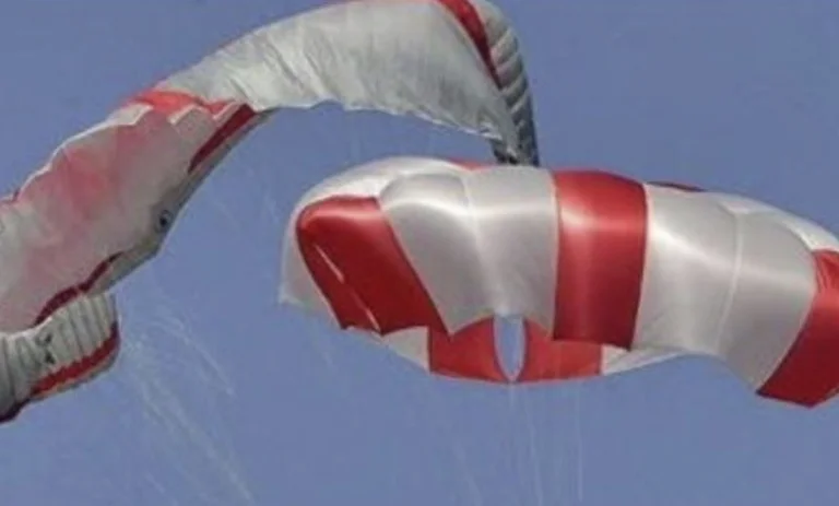 Heavy: Parachutes crashed, two people died in Italy
