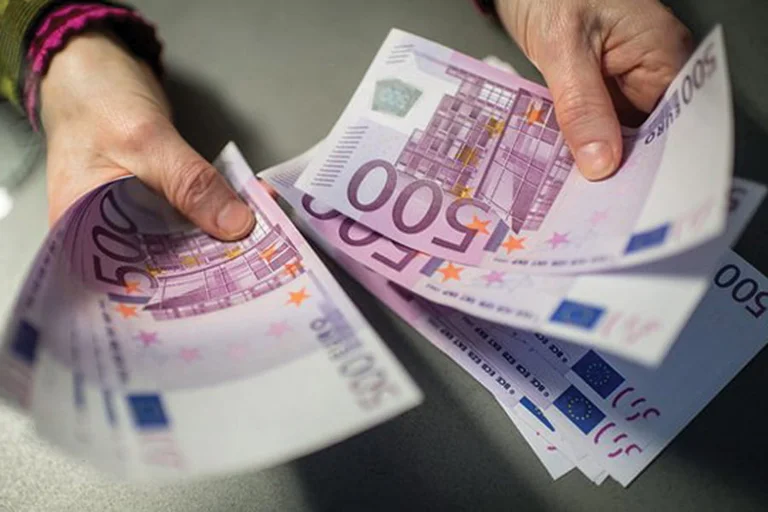 Les dépôts des citoyens dans les banques approchent 5 milliards