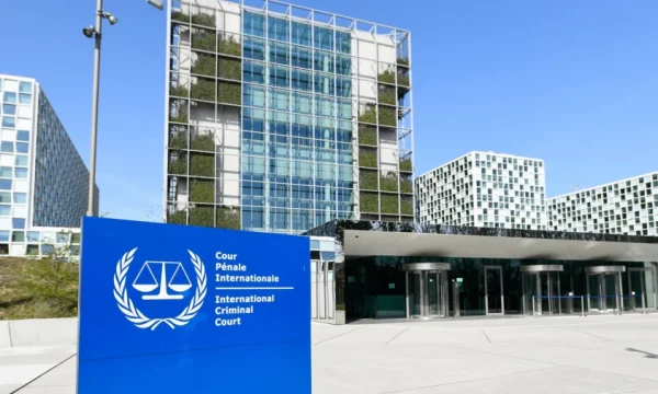 L'espion russe a tenté d'enquêter sur les accusations de crimes en Ukraine