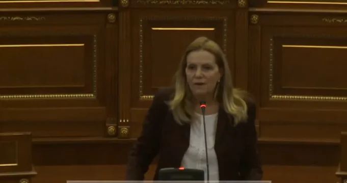 Cadij Kurt: Shame, you made the veterans go to the streets.