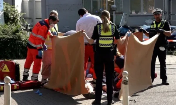 Un albanés de 24 años muere después de una pelea de cuchillo en Hamburgo