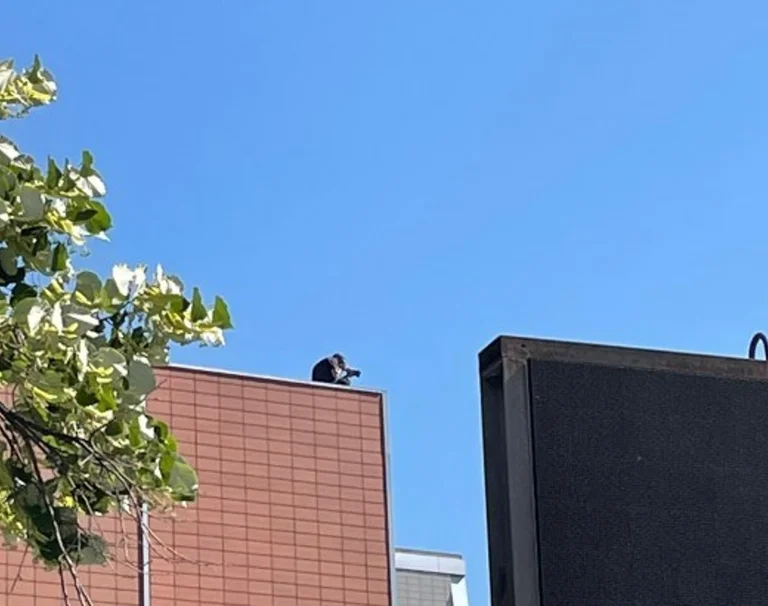 Veterans on the ground: Snipers on the Parliament Building