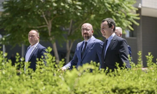 Kurti après une rencontre avec Michel: Espérer dans son soutien pour les visas KiE et son adhésion