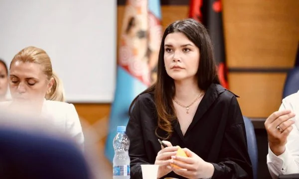 Le vice-président de Pristina : Sunny Hill doit se tenir à Pristina