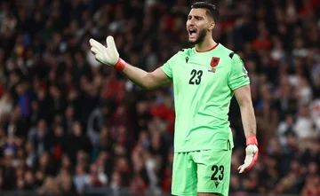Says Fabrizio Romano: Chelsea sucht albanische Torie Thomas Strakosha