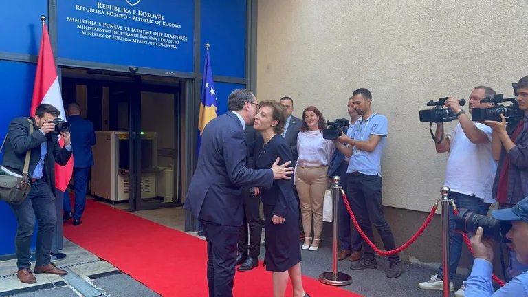 La sonrisa y el abrazo de Schallenberg llega a la Gervala