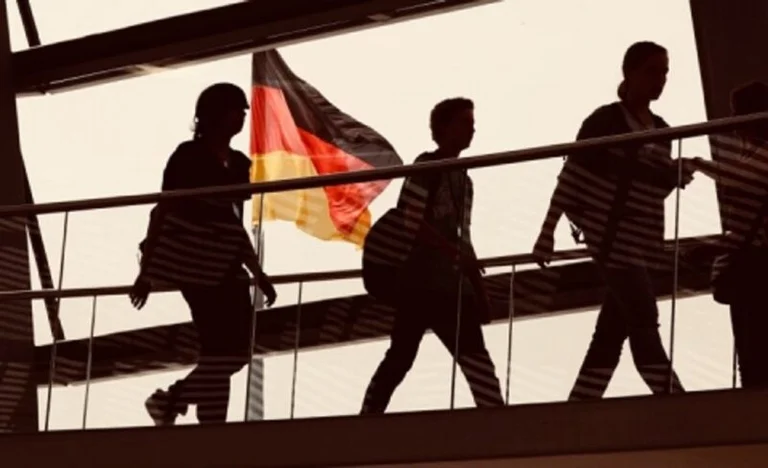 Cinq Albanais arrêtés en Allemagne, travaillant illégalement