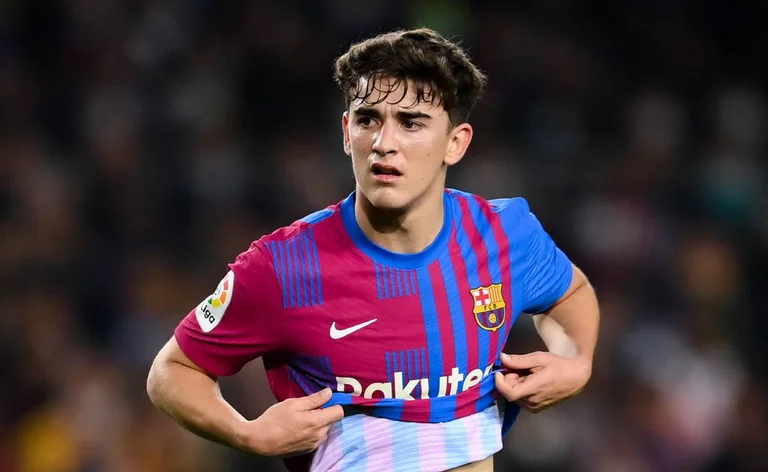 Guardiola seeks to further strengthen the team into Barcelona's Gavin.