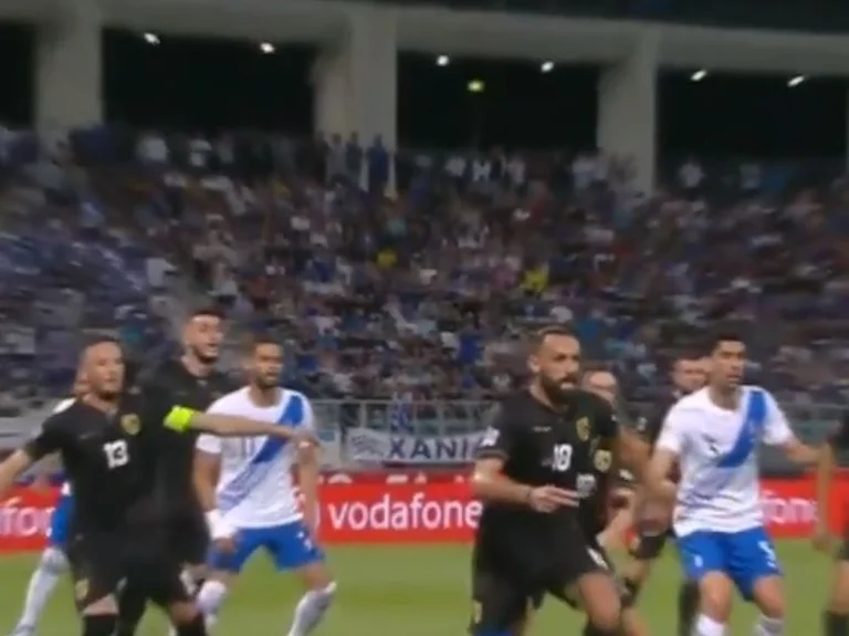 Les joueurs du Kosovo sont entravés par le laser par les fans grecs, Candor se plaint