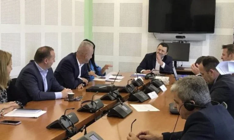 Comisión de la Independencia para la Energía Eléctrica no vota lista de testigos