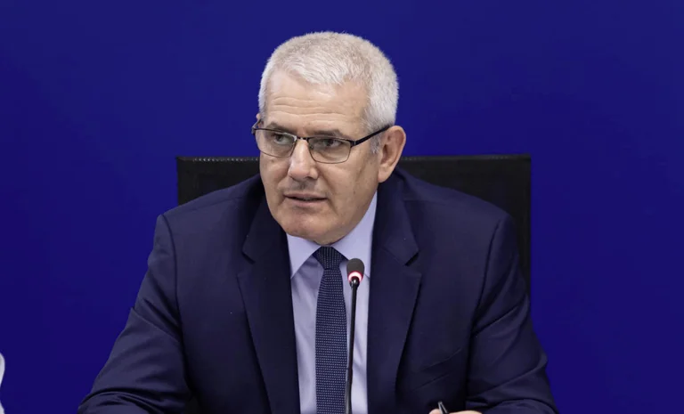 Jedal Svecla annuncia il sequestro di 4mila proiettili a Jarinje