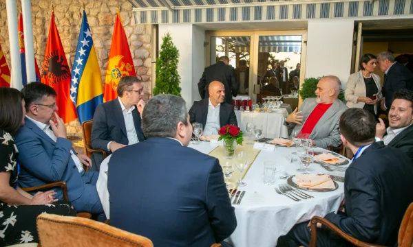 Kosovo will nicht am zweiten Tag des Balkangipfels beobachten