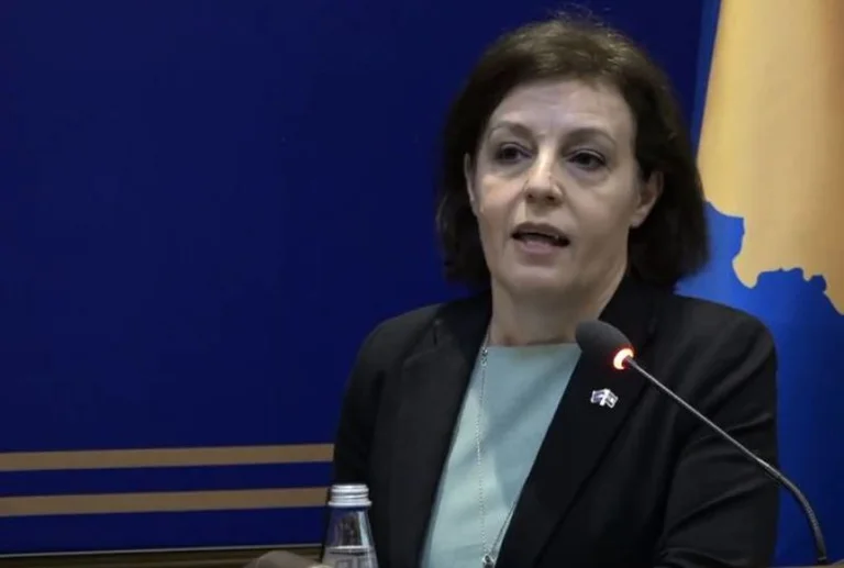 Berisha – Gërvallës: Po i ligjëron Evropës për nivel të ulët demokratik dhe vetëdijes politike