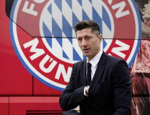 Qu'est-ce qui se passe ? Bayerni ferme la porte à Lewandowski.