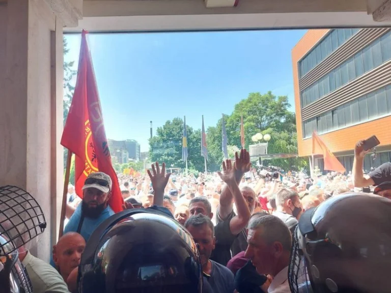 Heidi from OLV- KLA: Protest showed veterans unhappy with this government