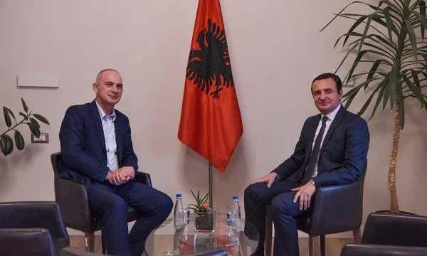 Humoll: Vetevendosje is wrong along with Hekuran Mqira with war veterans is not played like that