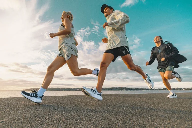 Marcher ou courir, quelle approche est la plus efficace pour perdre du poids?