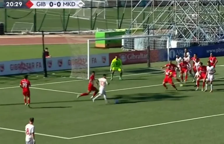 Was ein Spieler, was eine Technik Annie White mit dem Gibraltar Gate zu tun hat.