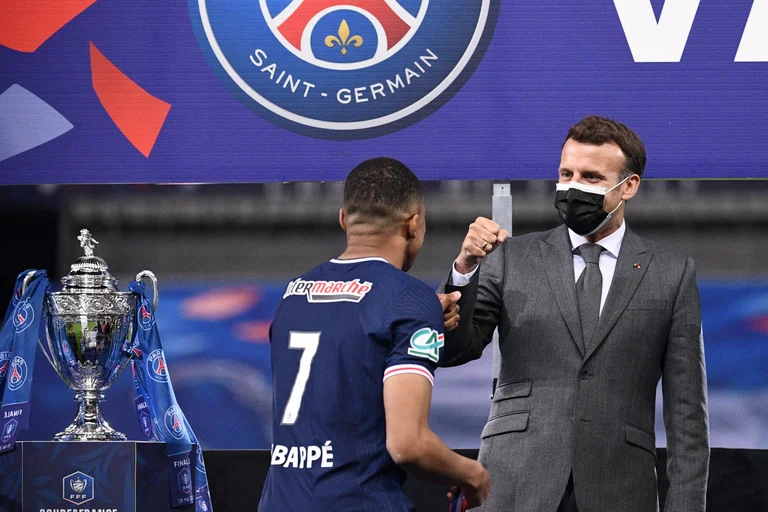 It's not about money, Macron shows how he convinced Mbarpa to stay at SPG.