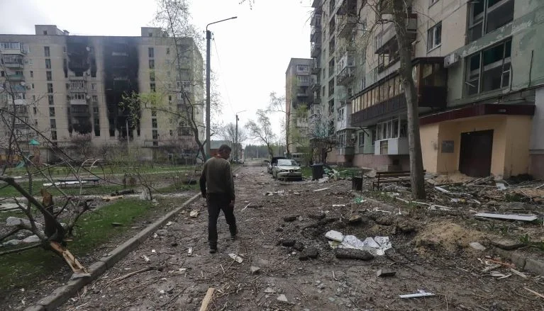 Deux journalistes de Reuters blessés et un chauffeur tué en Ukraine
