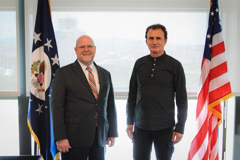 Hüvenier meets composer Meqih: Kosovo's independence, sovereignty voice
