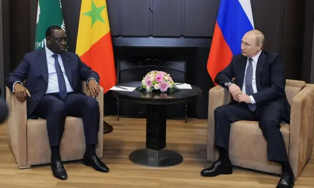 Il capo dell'Unione Africana si riunisce con Putin: Considera la sofferenza delle case africane per il cibo