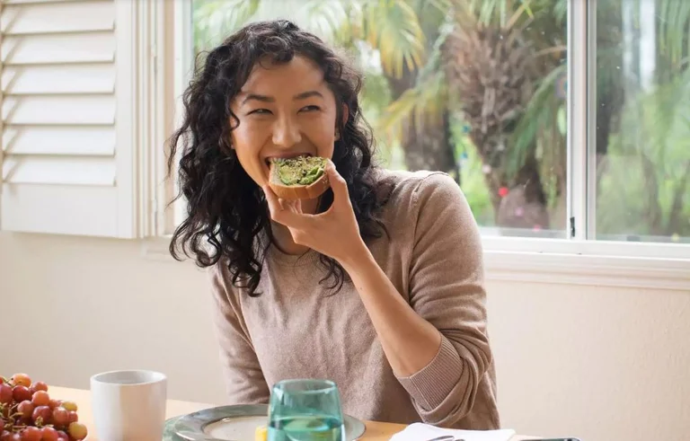 À quelle heure le petit déjeuner est-il recommandé?