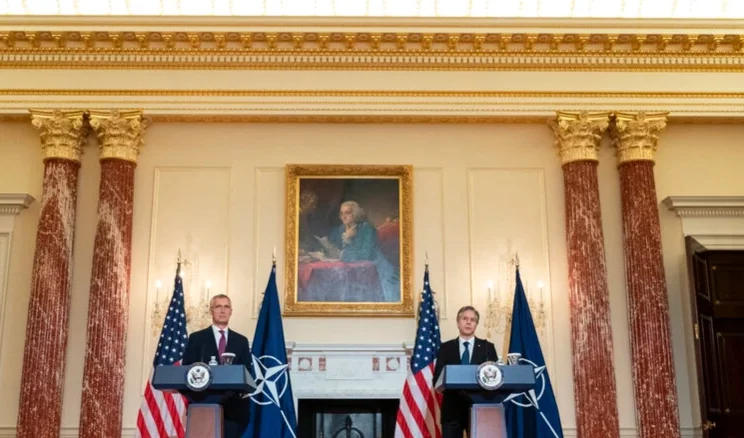 Le Blink de Stoltenberg à la conférence livre un message à Poutine