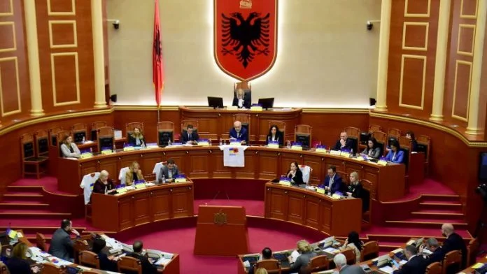 Albanie: Session du samedi pour l'élection du nouveau président