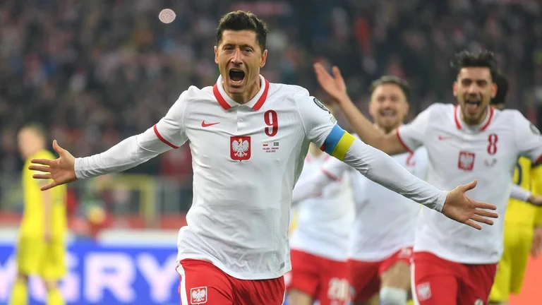 L'allenatore di Lewandowski gli dice di andare a Liverpool