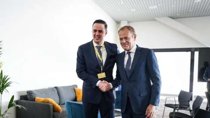 Abdixhiku meets PEP President Donald Tusk, urges him to help with Kosovo's membership in the Council of Europe