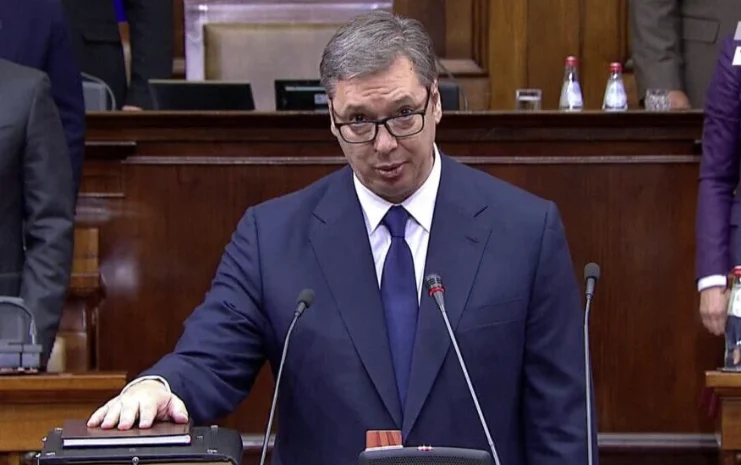 Janjiq: Vucinac peut jurer, mais en réalité ne peut pas préserver le Kosovo en tant que partie de la Serbie