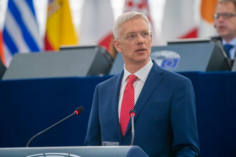 La Lettonie se félicite de la décision de l'UE d'interdire les importations de pétrole russe
