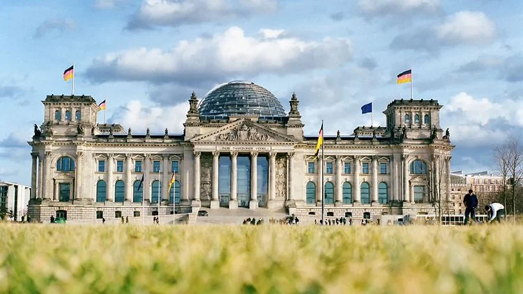 L'Allemagne alloue 100 milliards d'euros à l'armée