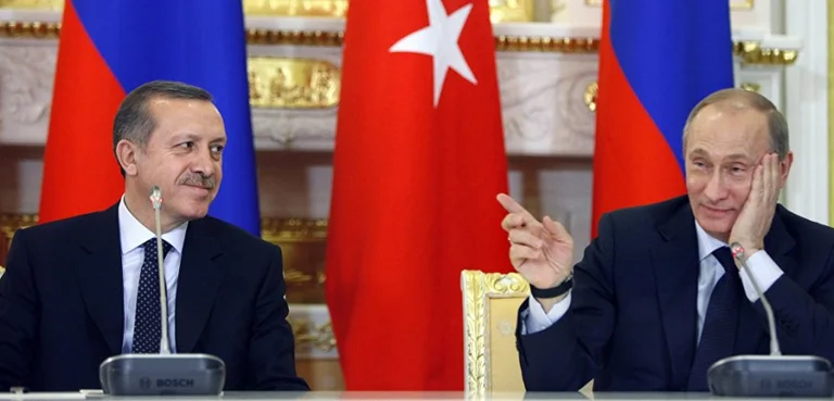 Poutine parle à Erdogan du blocus dans les ports ukrainiens