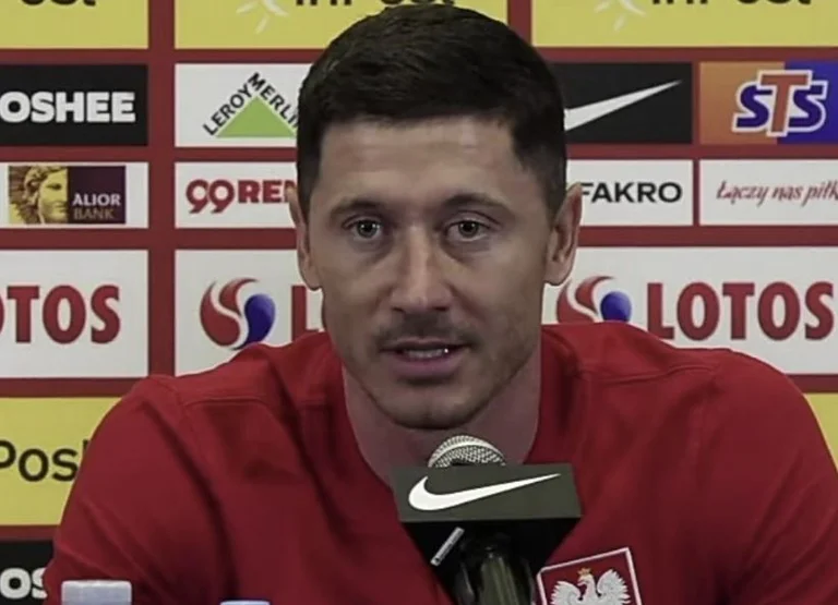 “Lewandowski : Mon histoire à Bayern est terminée.