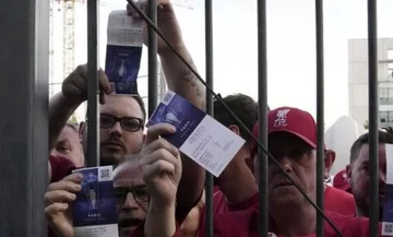 Spanischer Journalist entdeckt Lemin: Liverpool Fans hatten Tickets, sie wurden von Französisch gestohlen