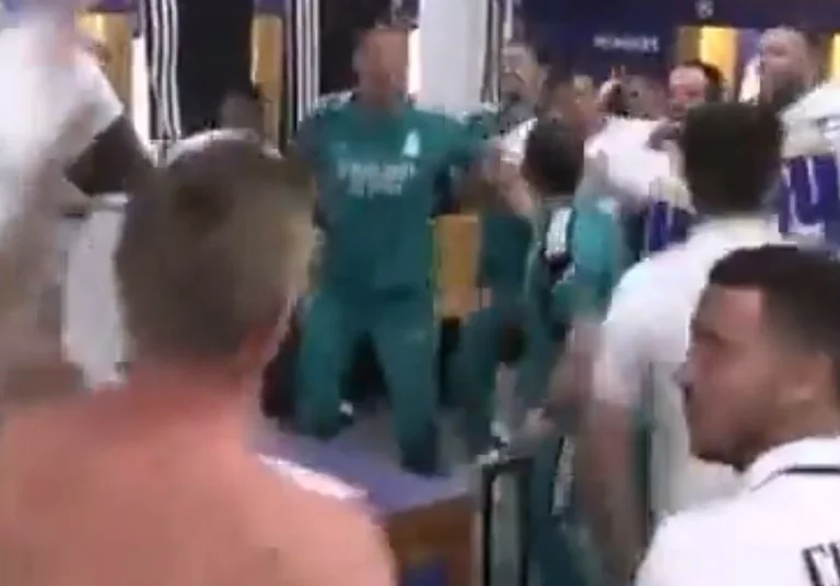 This didn't show up on TV. Look what Hazard did in the dressing room.