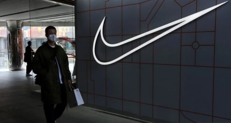 Nike quitte la Russie allemande en Chine