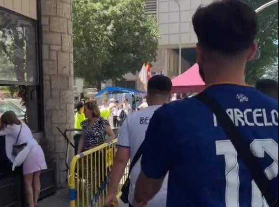 Les vrais fans de Paris prennent aussi la bonne nouvelle :