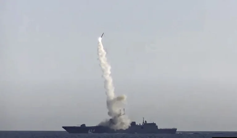 La Russie teste les missiles hypersoniques