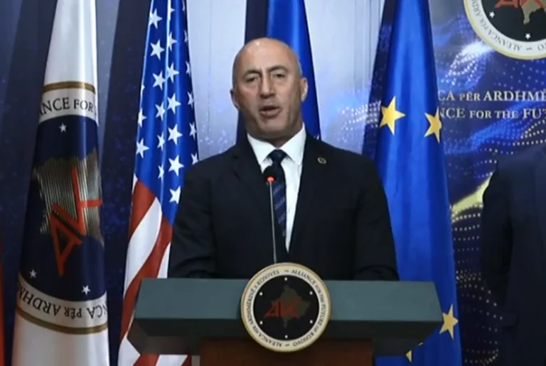 Haradinaj voit la vente de 55 propriétés publiques par AKP surprenant: peut-être VV lui-même sont-ils prêts à les acheter pour leur peuple