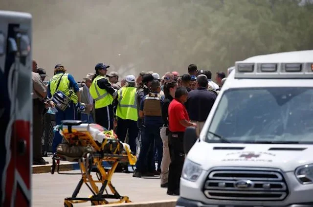 An 18-year-old friend who killed 19 students and two teachers in Texas: He has suffered from violent childhood