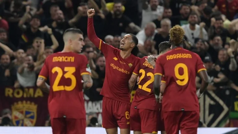 Roma 1:0 Feenoford, note dei giocatori. Questo è il giocatore più stimato.