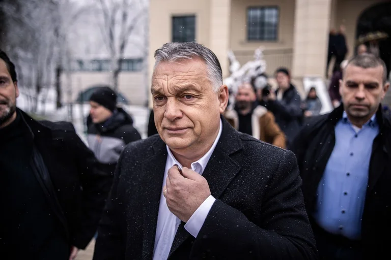 Krieg in der Ukraine, Ungarn erklärt einen Notfallzustand