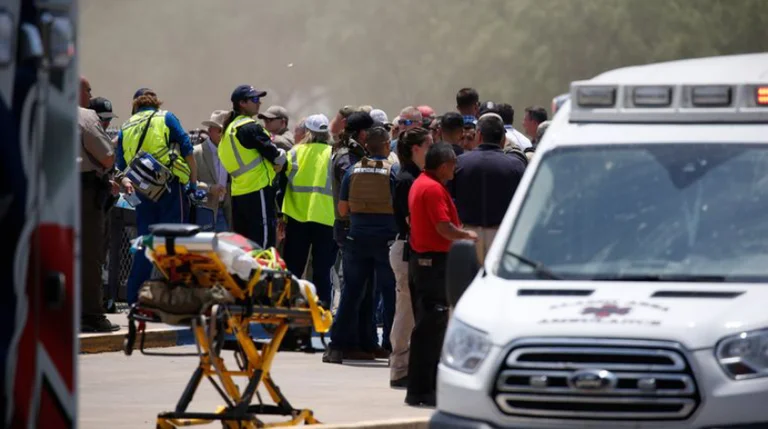 Tir au Texas : Quinze morts dans une attaque de l'école primaire américaine