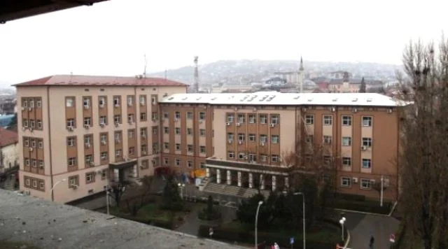 Pristina, um mit der Wirtschaftszone zu tun, zeigt Präsident Rama Details